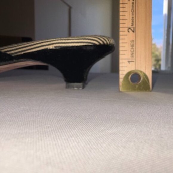 VINTAGE Y2K Embroidered Velvet Martini Kitten Mules Size 7 Made in USA - Picture 9 of 9